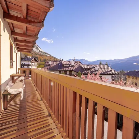 Nevesole - Charming Flat Near Dolomiti Slopes Διαμέρισμα